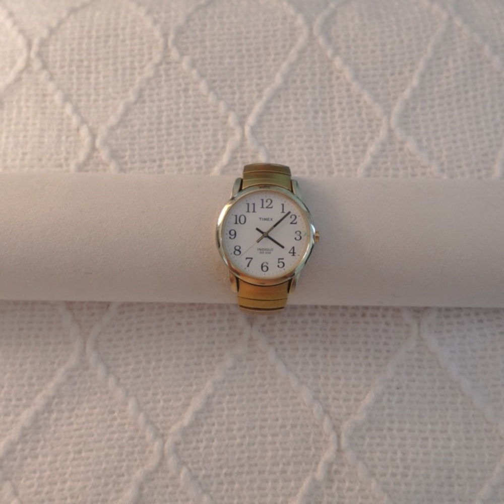 Chunky Vintage Gold Timex Bracelet‎ Watch